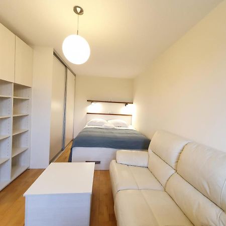 Studio Apartment Matic Tour As By Ljubljanica River Lubiana Esterno foto